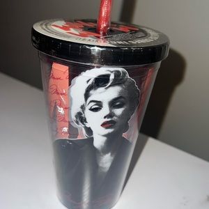 Marilyn Monroe cup